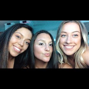 Meet your Posher, Devyn